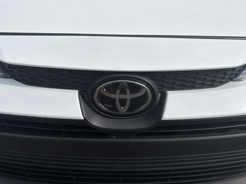 Used 2024 Toyota Corolla LE FWD image 29