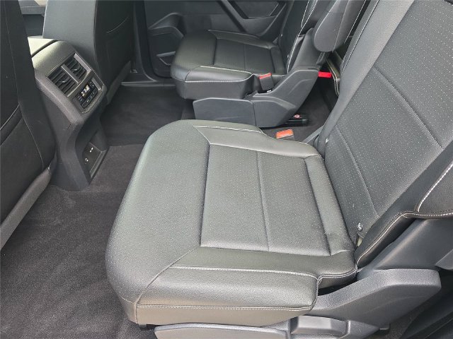 Used 2023 Volkswagen Atlas SE w/ Panoramic Sunroof Package FWD image 12