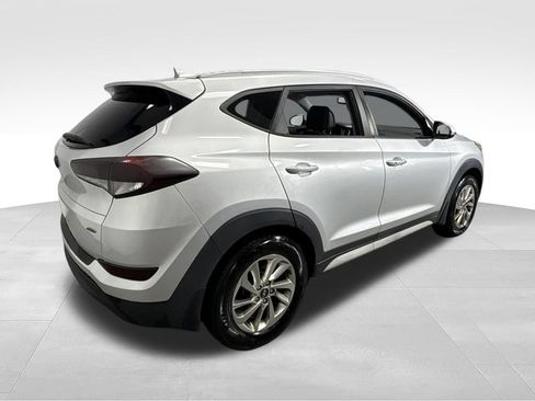 Used 2017 Hyundai Tucson SE Plus AWD/4WD image 10