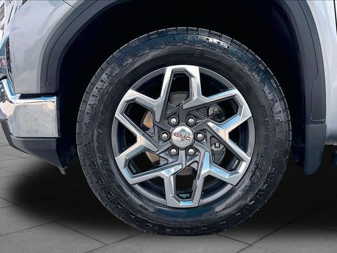 Used 2023 GMC Sierra 1500 SLT w/ SLT Premium Package AWD/4WD image 11