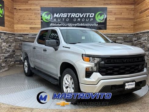 Used 2022 Chevrolet Silverado 1500 Custom w/ LPO, Dark Essentials Package AWD/4WD image 1
