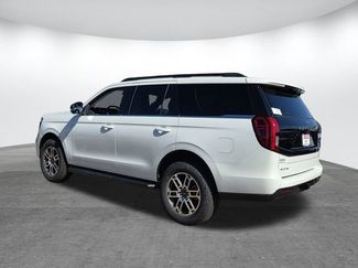 New 2026 Ford Expedition Active RWD video 3
