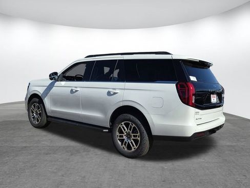 New 2026 Ford Expedition Active RWD image 3