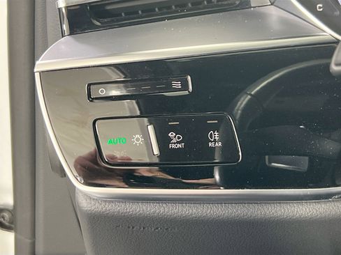 Used 2021 Audi A8 L 3.0T w/ Executive Plus Package image 10