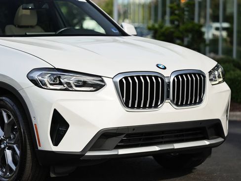Used 2024 BMW X3 sDrive30i w/ Convenience Package RWD image 2