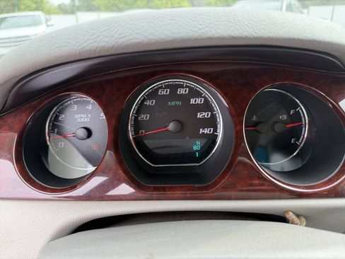 Used 2009 Buick Lucerne CXL FWD image 37