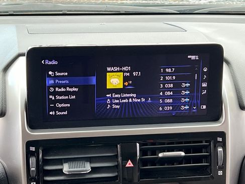 Used 2022 Lexus GX 460 Premium w/ Premium Plus Package image 20