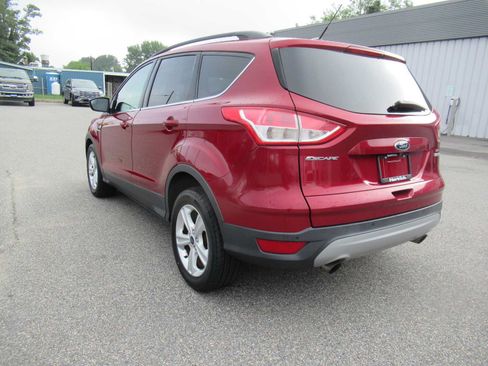 Used 2016 Ford Escape SE w/ Equipment Group 201A FWD image 7