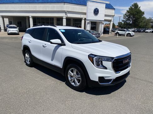 Used 2024 GMC Terrain SLE w/ Driver Convenience Package AWD/4WD image 47