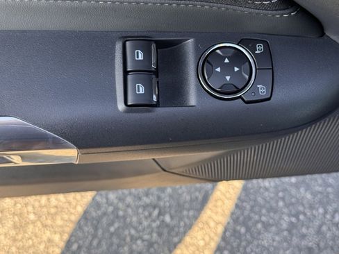 Used 2024 Ford Mustang Coupe image 16