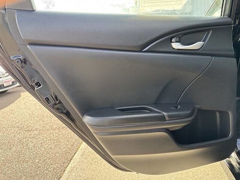 Used 2019 Honda Civic Sport image 17