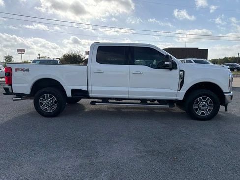 Used 2026 Ford F250 Lariat w/ FX4 Off-Road Package AWD/4WD image 4