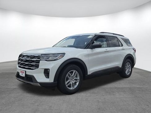 New 2026 Ford Explorer Active w/ Active Comfort Package RWD image 4