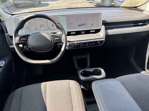 Used 2024 Hyundai Ioniq 5 SEL RWD image 8