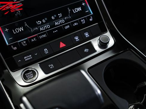 Used 2025 Audi Q7 3.0T Premium Plus AWD/4WD image 38