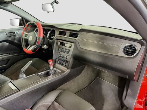 Used 2014 Ford Mustang GT RWD image 25