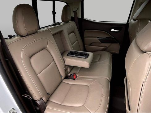 Used 2018 GMC Canyon SLT w/ Driver Alert Package AWD/4WD image 17