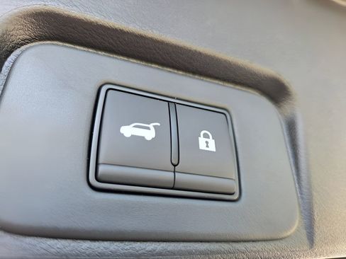 New 2026 Nissan Rogue SV AWD/4WD image 9