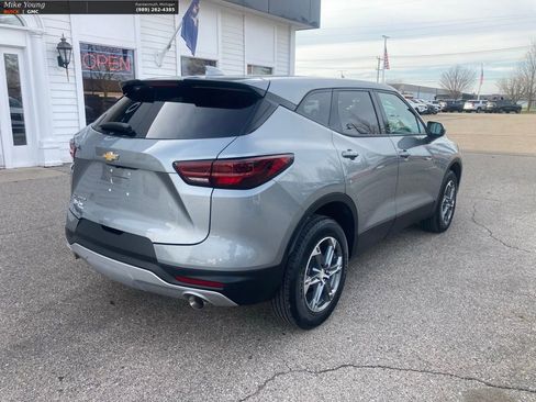 Used 2023 Chevrolet Blazer LT w/ Driver Confidence Package image 5