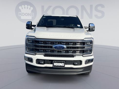 Used 2024 Ford F250 Platinum w/ FX4 Off-Road Package AWD/4WD image 4