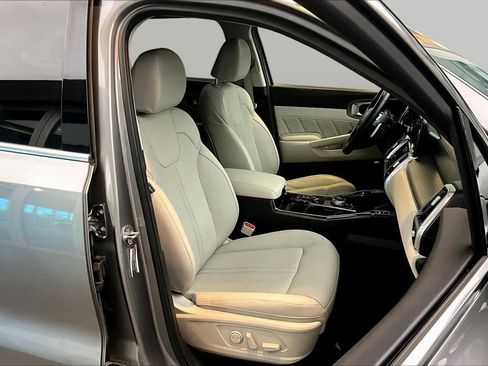 Used 2023 Kia Sorento SX Prestige AWD/4WD image 9
