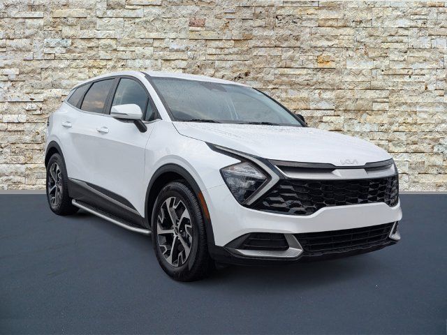 Certified 2023 Kia Sportage EX FWD image 2