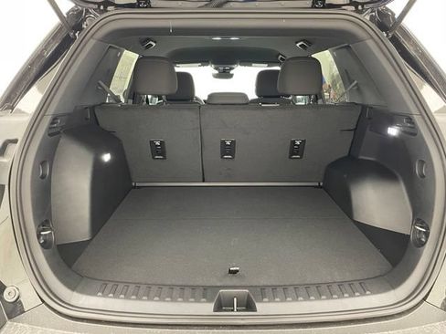 New 2026 Chevrolet Equinox LT w/ Safety and Technology Package AWD/4WD image 11