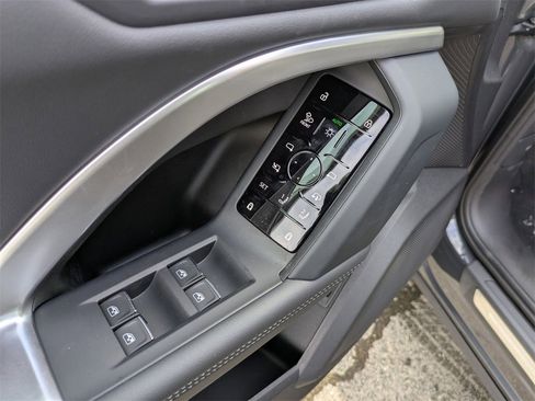 New 2025 Audi Q5 2.0T Premium Plus image 12