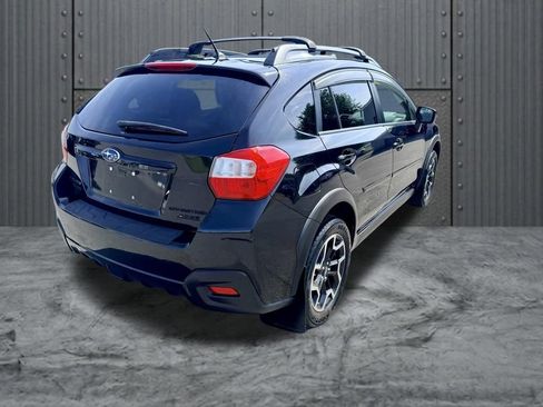 Used 2017 Subaru Crosstrek 2.0i Premium AWD/4WD image 3