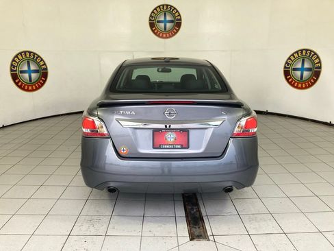 Used 2015 Nissan Altima 2.5 SL w/ Technology Package FWD image 21