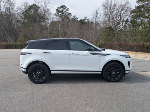 New 2026 Land Rover Range Rover Evoque S image 4