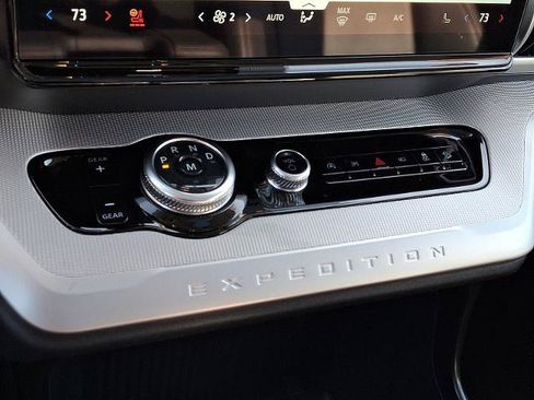 Certified 2025 Ford Expedition Active AWD/4WD image 16
