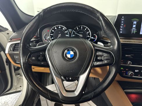 Used 2018 BMW 540i image 18