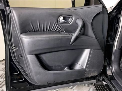 Used 2024 Nissan Armada SV AWD/4WD image 18