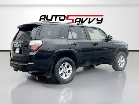 Used 2021 Toyota 4Runner SR5 Premium image 7