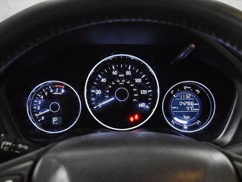 Used 2019 Honda HR-V Sport image 11