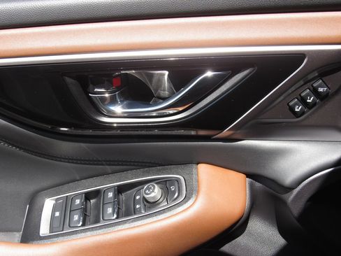 Used 2023 Subaru Outback Touring AWD/4WD image 36