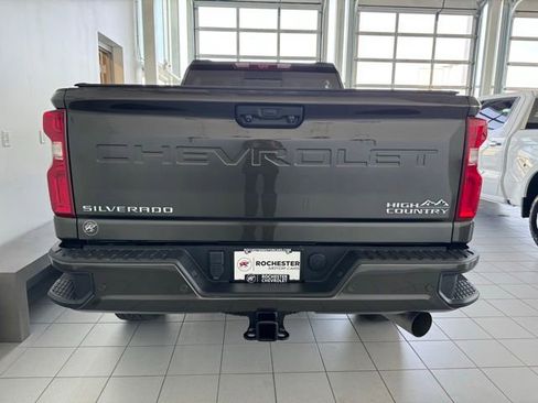 Used 2022 Chevrolet Silverado 3500 High Country w/ Z71 Off-Road Package AWD/4WD image 35
