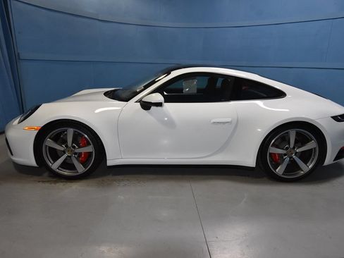 Used 2021 Porsche 911 Carrera S RWD image 2