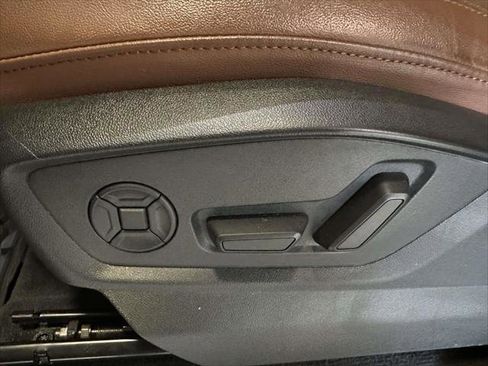 Used 2023 Audi Q7 3.0T Premium w/ Convenience Package image 17