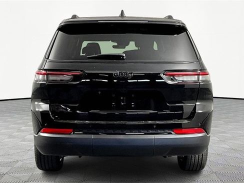 New 2025 Jeep Grand Cherokee L Altitude image 5