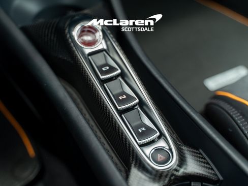 Used 2023 McLaren Artura RWD image 16