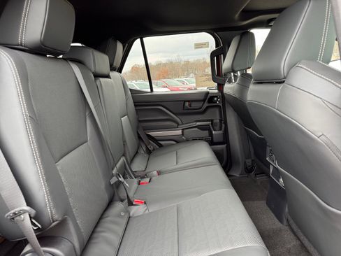 New 2025 Toyota 4Runner TRD Off-Road Premium image 28