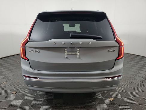 Used 2025 Volvo XC90 B6 Plus image 7