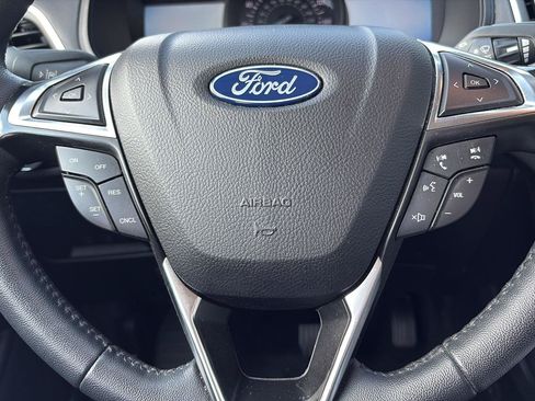 Used 2024 Ford Edge Titanium AWD/4WD image 9