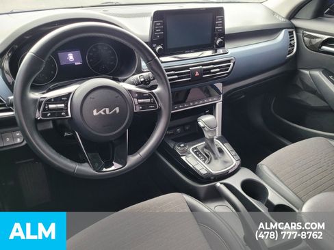 Used 2023 Kia Seltos S image 9