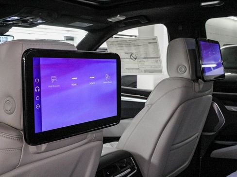 New 2026 Cadillac Escalade ESV Platinum Sport image 18