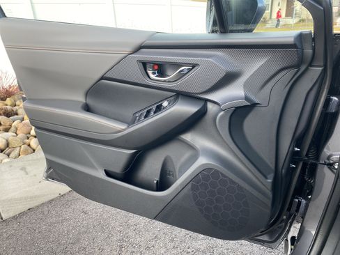 New 2026 Subaru Crosstrek 2.5i Limited w/ Crosstrek Mirror Package image 11