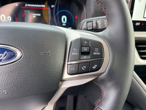 New 2026 Ford Explorer Active w/ Active Comfort Package image 16