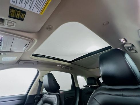 Used 2023 Lincoln Corsair Grand Touring image 22